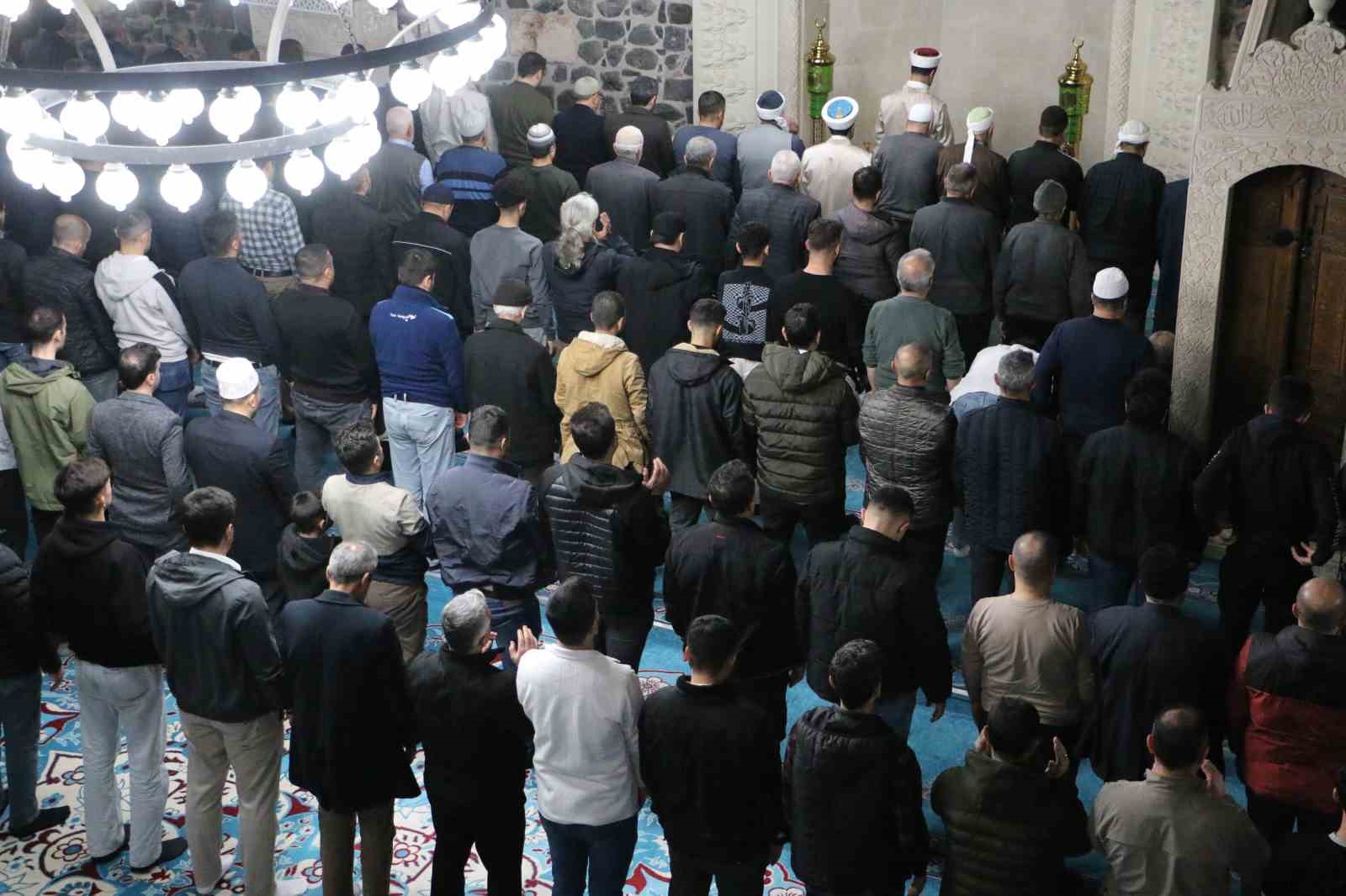 Diyarbakır’da bin 650 cami Ramazan ayına hazır
