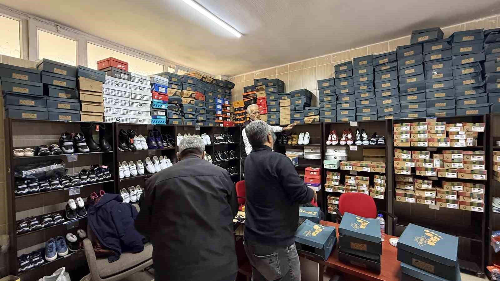 Diyarbakır’da binlerce yetim ve öksüzün ihtiyacı öğretmenlerin aracılığıyla karşılanıyor
