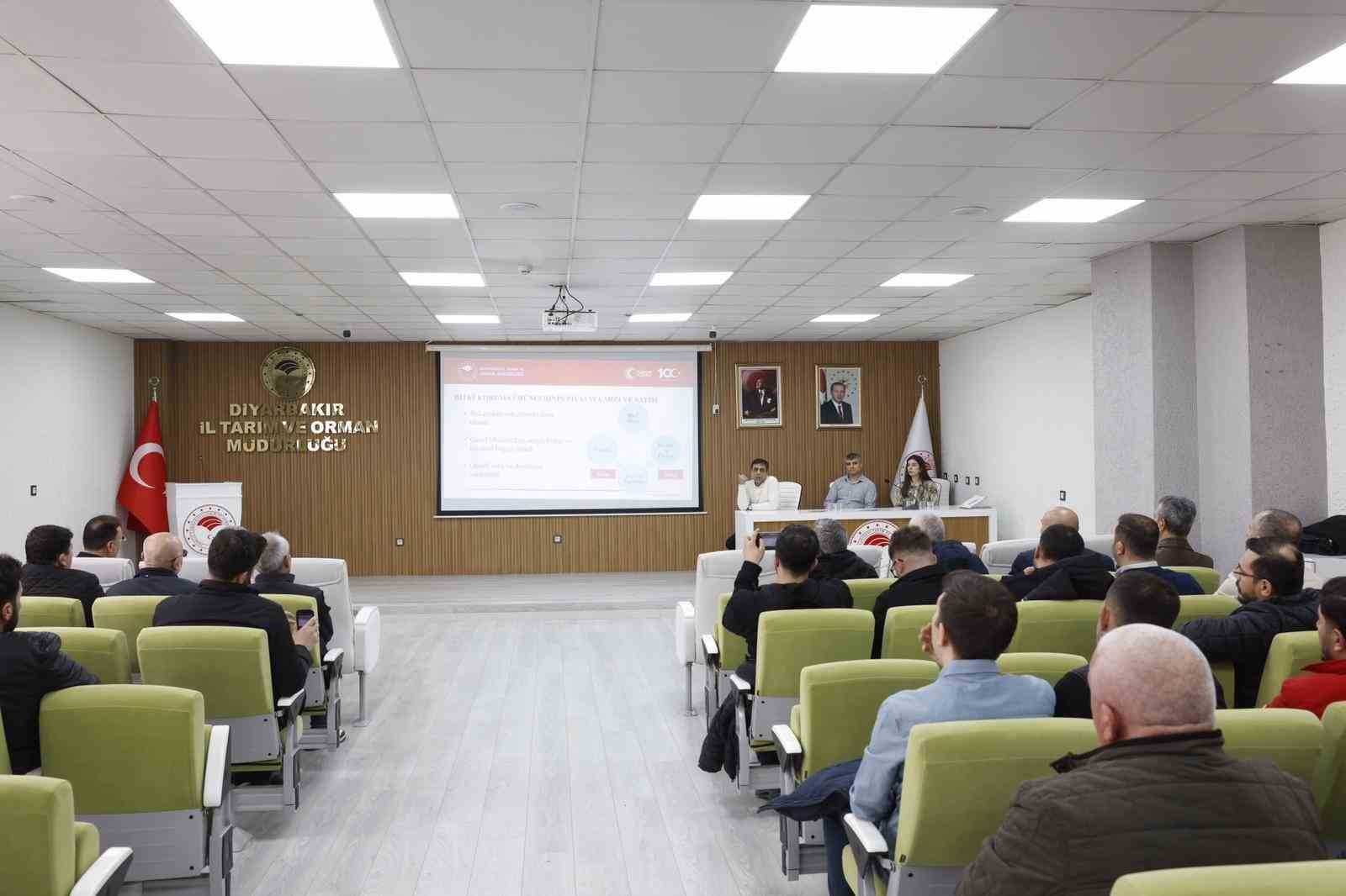 Diyarbakır’da bitki koruma ürünleri hakkında bilgilendirme toplantısı düzenlendi
