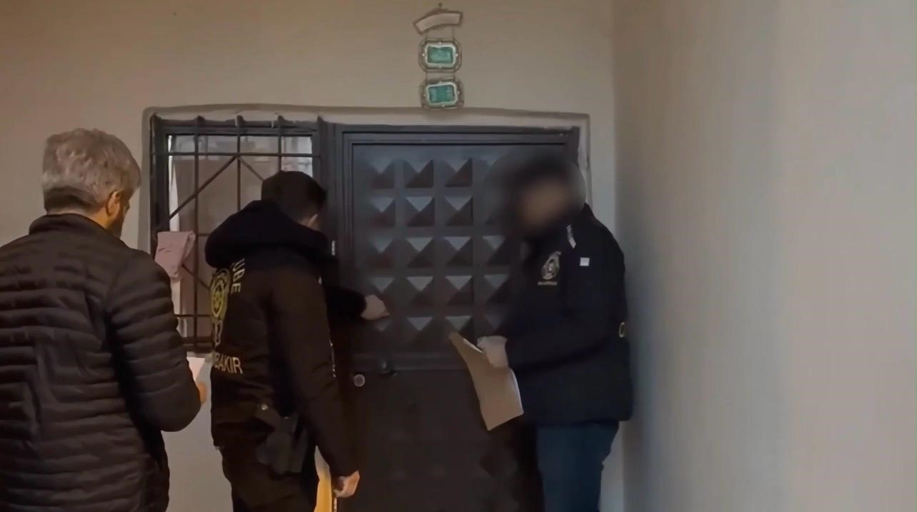 Diyarbakır’da dolandırıcılık operasyonu: 10 tutuklama
