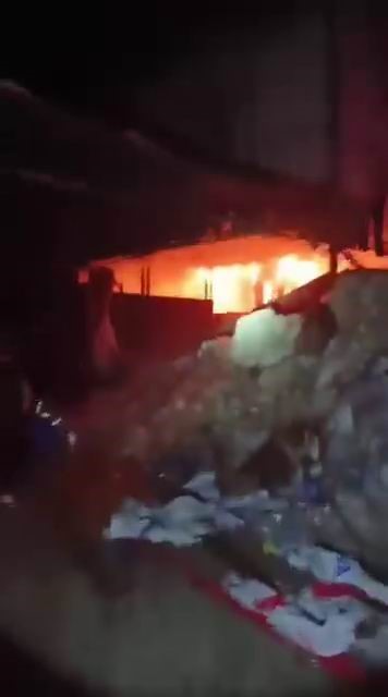 Diyarbakır’da geri dönüşüm tesisinde korkutan yangın
