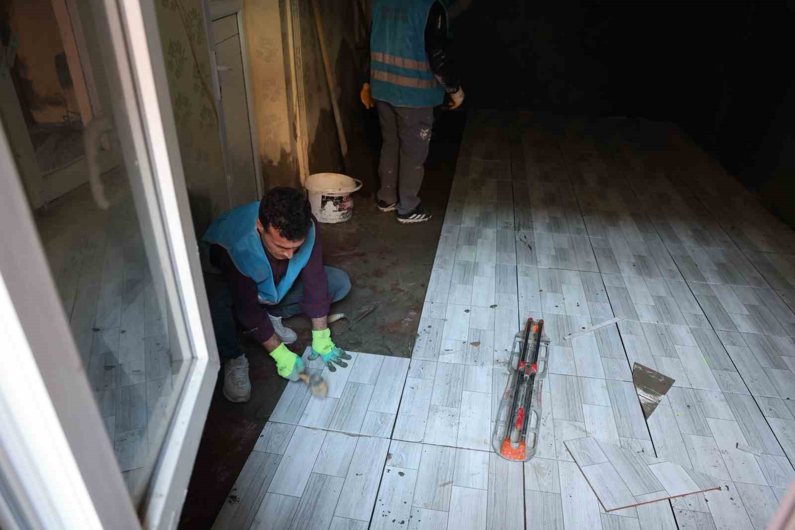 Diyarbakır’da ihtiyaç sahibi vatandaşın evi ‘denetimli serbestlik hükümlülerince’ onarıma alındı
