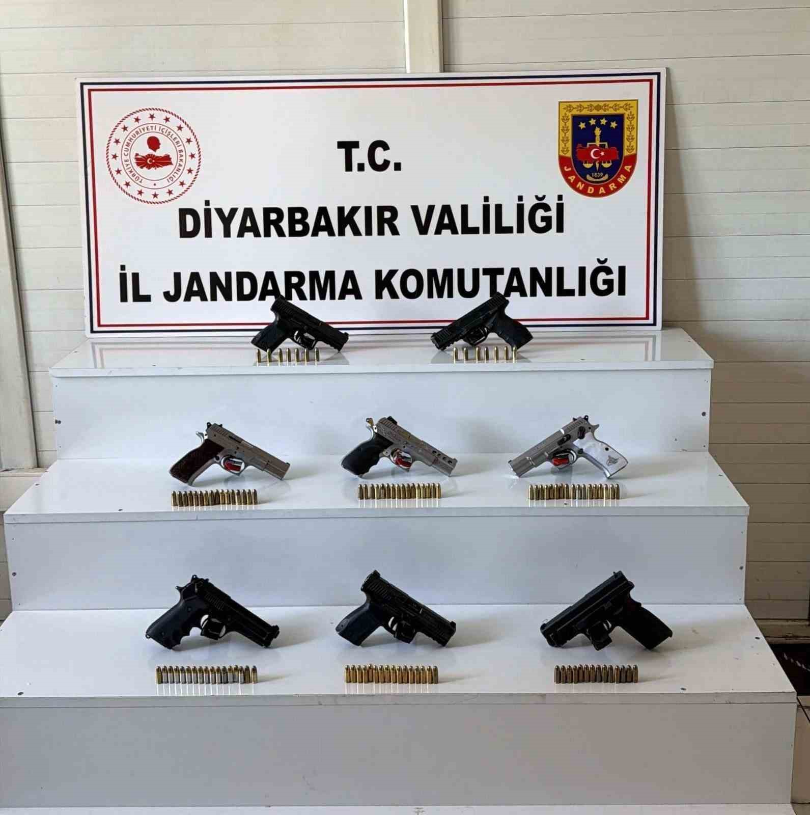 Diyarbakır’da kaçak silah operasyonu
