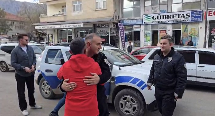 Diyarbakır’da kavga ihbarına giden polis ’sürprizle’ karşılaştı
