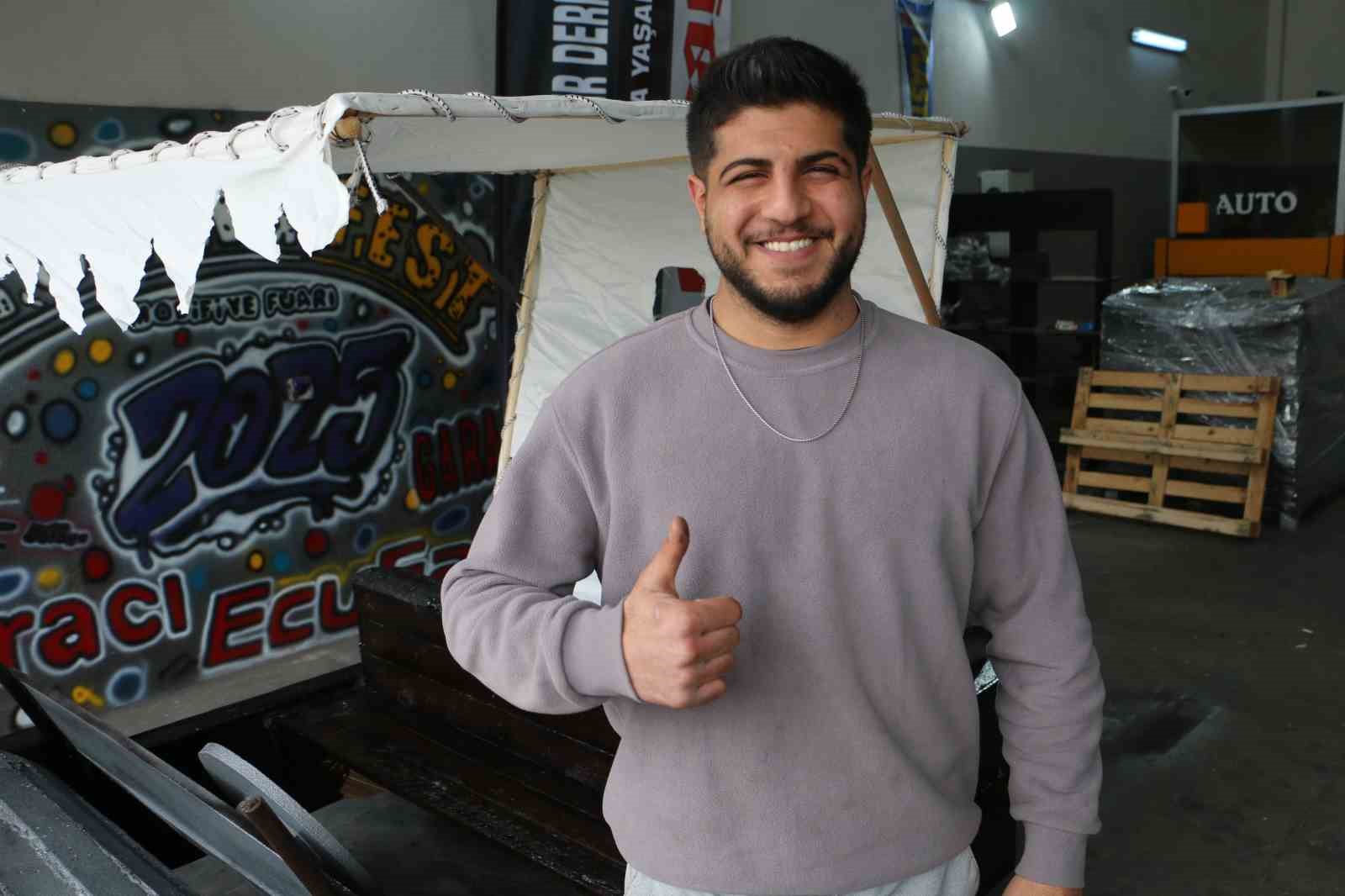 Diyarbakır’da modifiye tutkunlarının "Taş Devri" aracına yoğun ilgi
