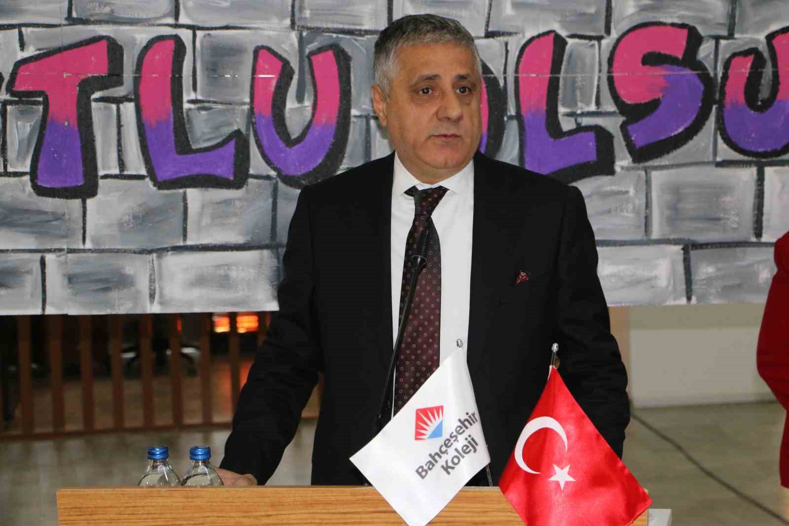 Diyarbakır’da öğrencilerden anlamlı sergi
