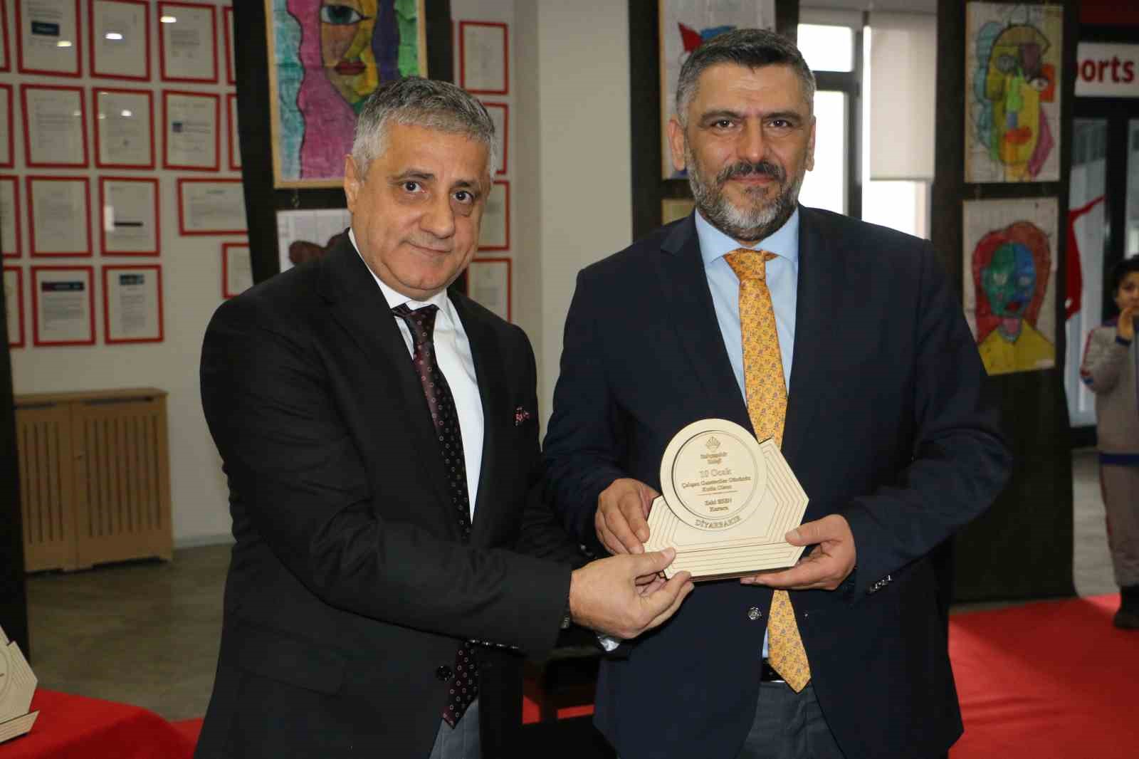 Diyarbakır’da öğrencilerden anlamlı sergi
