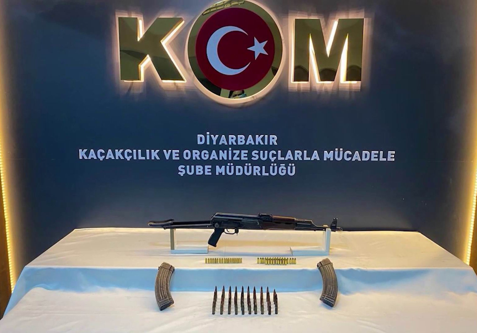 Diyarbakır’da organize suç örgütüne operasyon: 10 tutuklama
