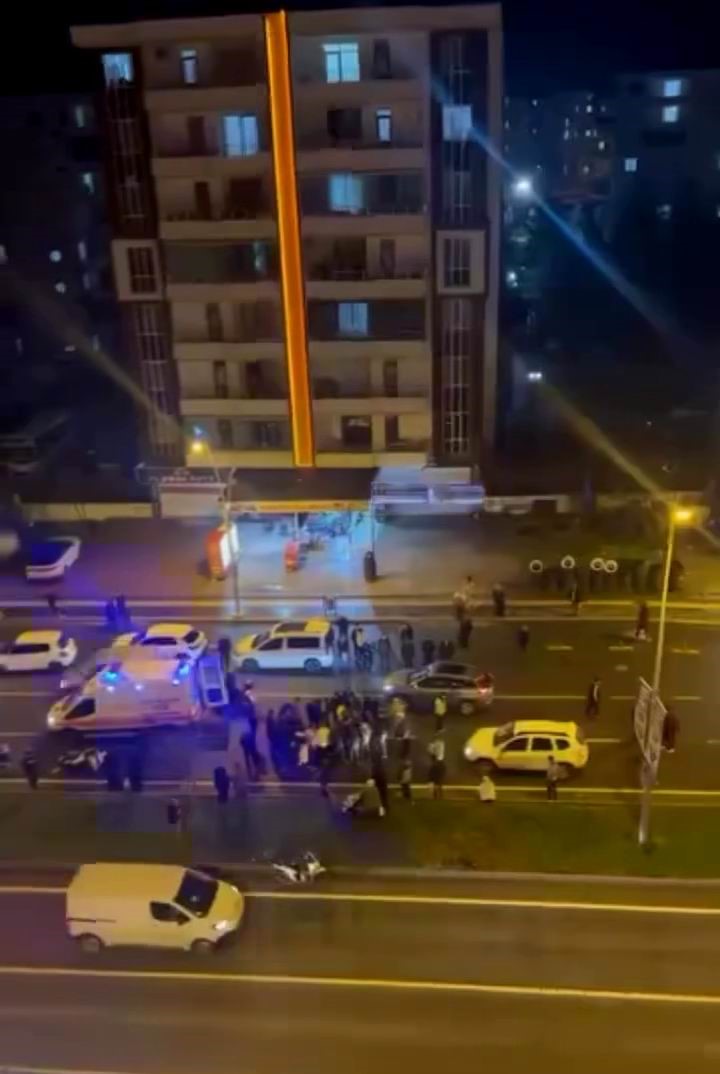 Diyarbakır’da otomobil motosiklete çarptı: 1 yaralı
