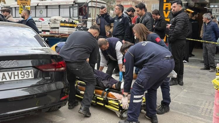 Diyarbakır’da ’tadilat’ nedeniyle çıkan silahlı kavga kameraya yansıdı
