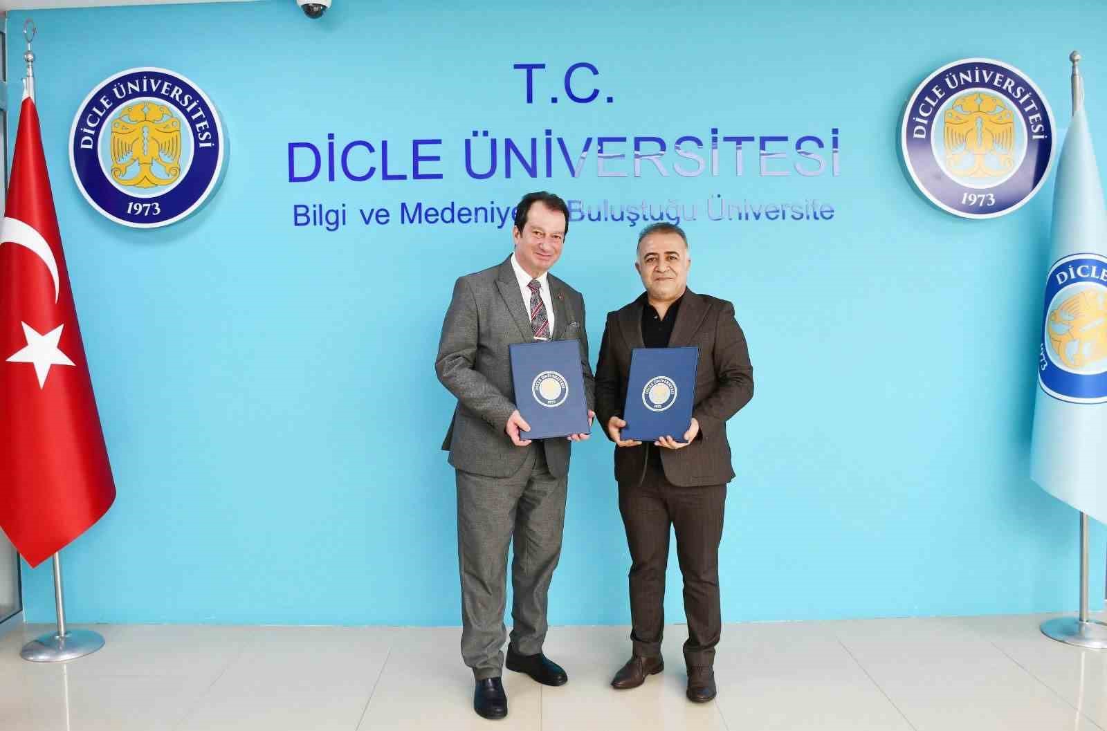 Diyarbakır’da üniversitesi personeline özel eğitim fırsatı
Diyarbakır’da üniversitesi personeline özel eğitim fırsatı