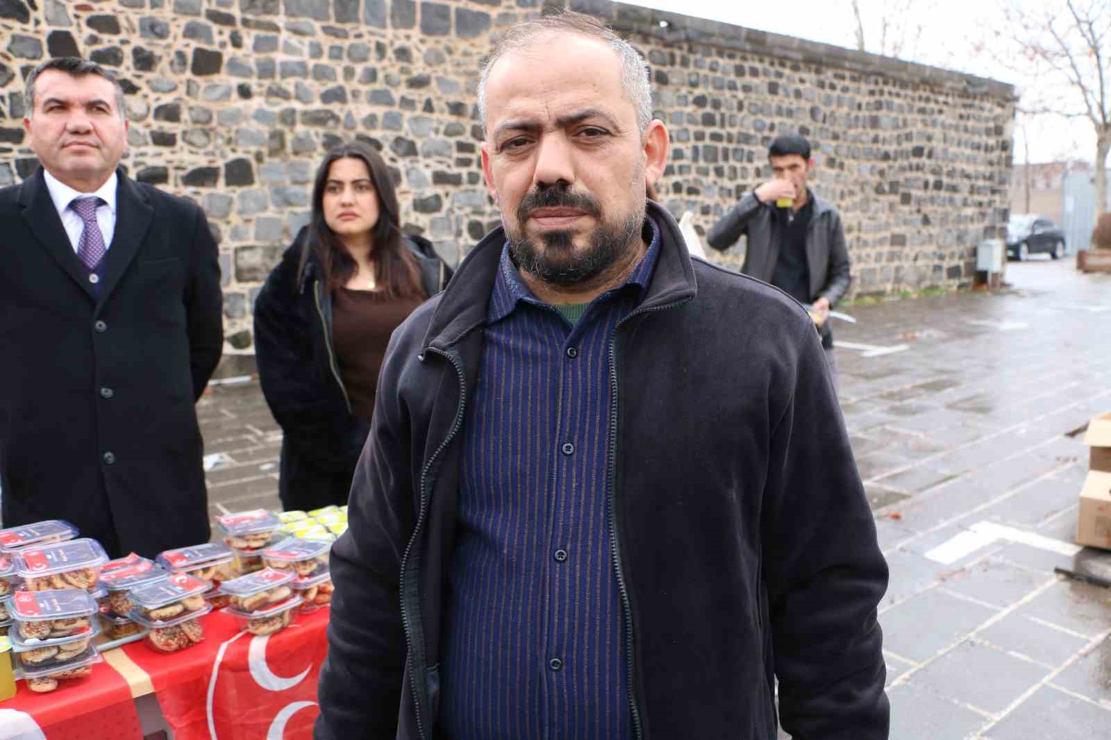 Diyarbakır’da vatandaşlardan Devlet Bahçeli’ye ’süreç’ teşekkürü
