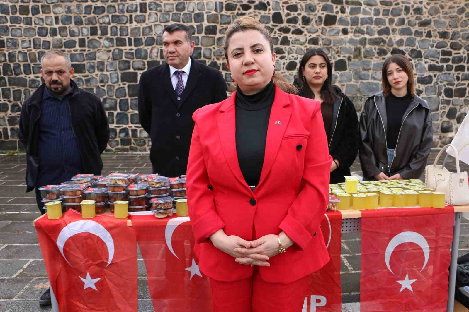 Diyarbakır’da vatandaşlardan Devlet Bahçeli’ye ’süreç’ teşekkürü
