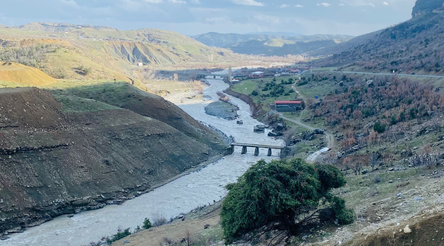 Diyarbakır’da yağışların ardından Şakirhan Çayı yeniden hayat buldu
