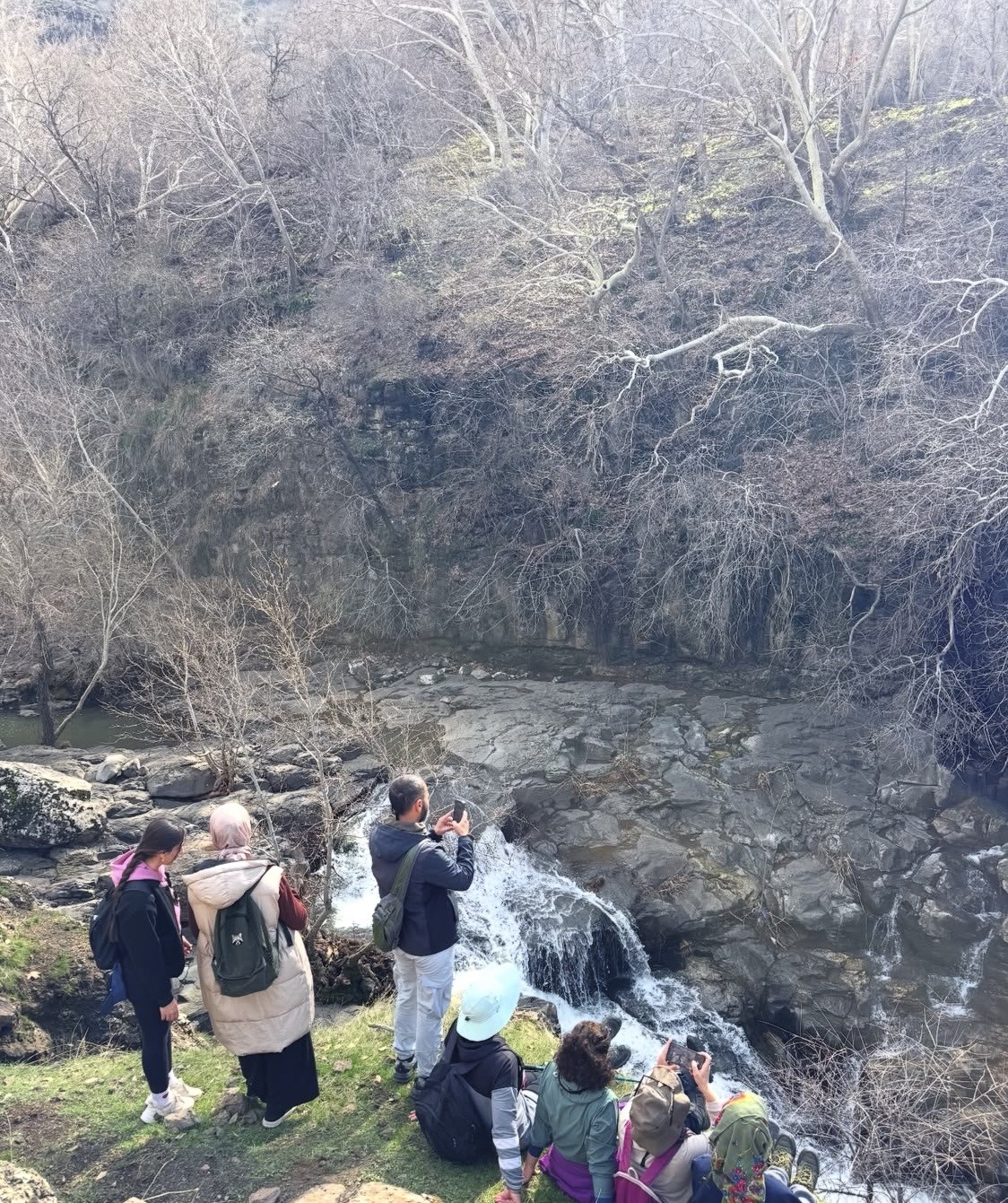 Diyarbakır’da yağışların artması ile coşan şelaleler ziyaretçi akınına uğruyor
