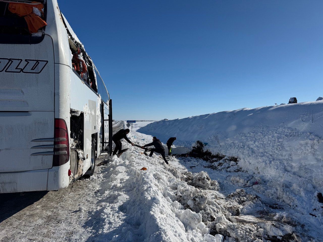 Diyarbakır’da yolcu otobüsü devrildi: 6 yaralı
