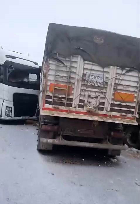 Diyarbakır’da zincirleme kaza: 2 yaralı
