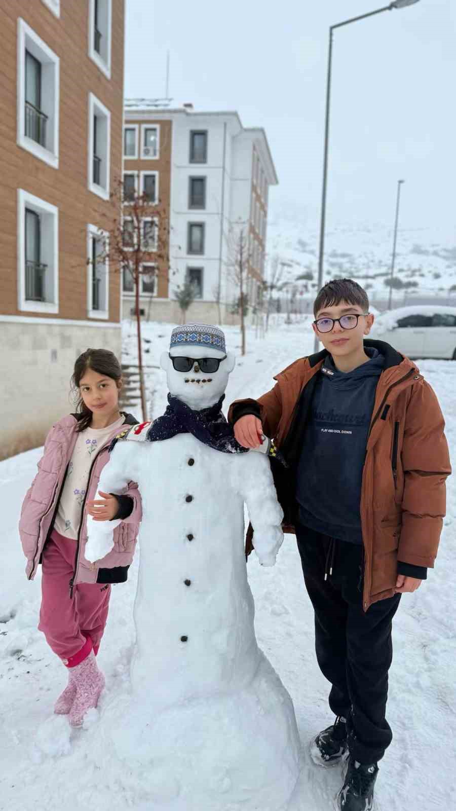 Diyarbakır’ın en güzel kardan adamı seçildi
