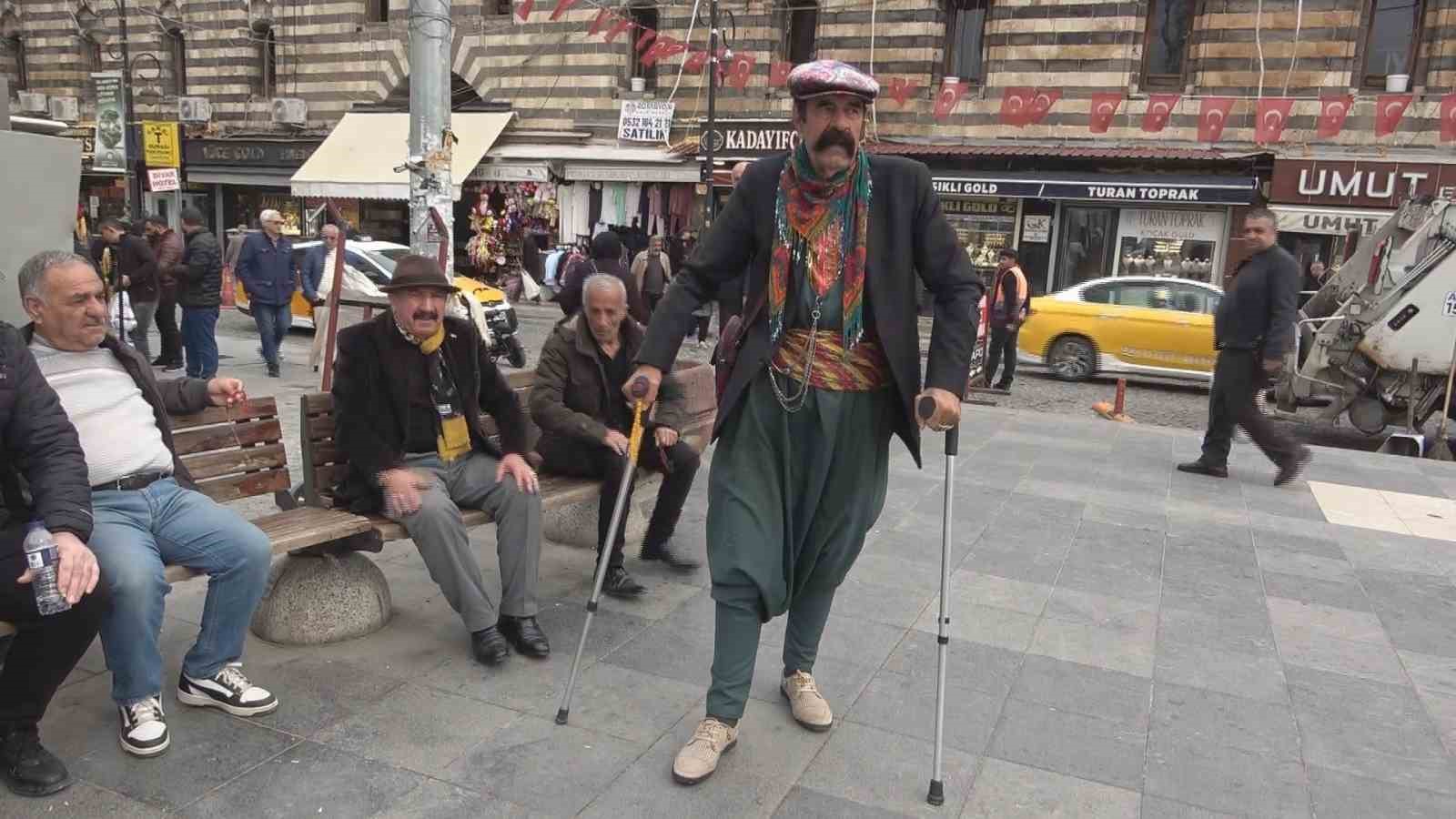 Diyarbakır’ın "Kemal Dayısı" düğünleri özlüyor
