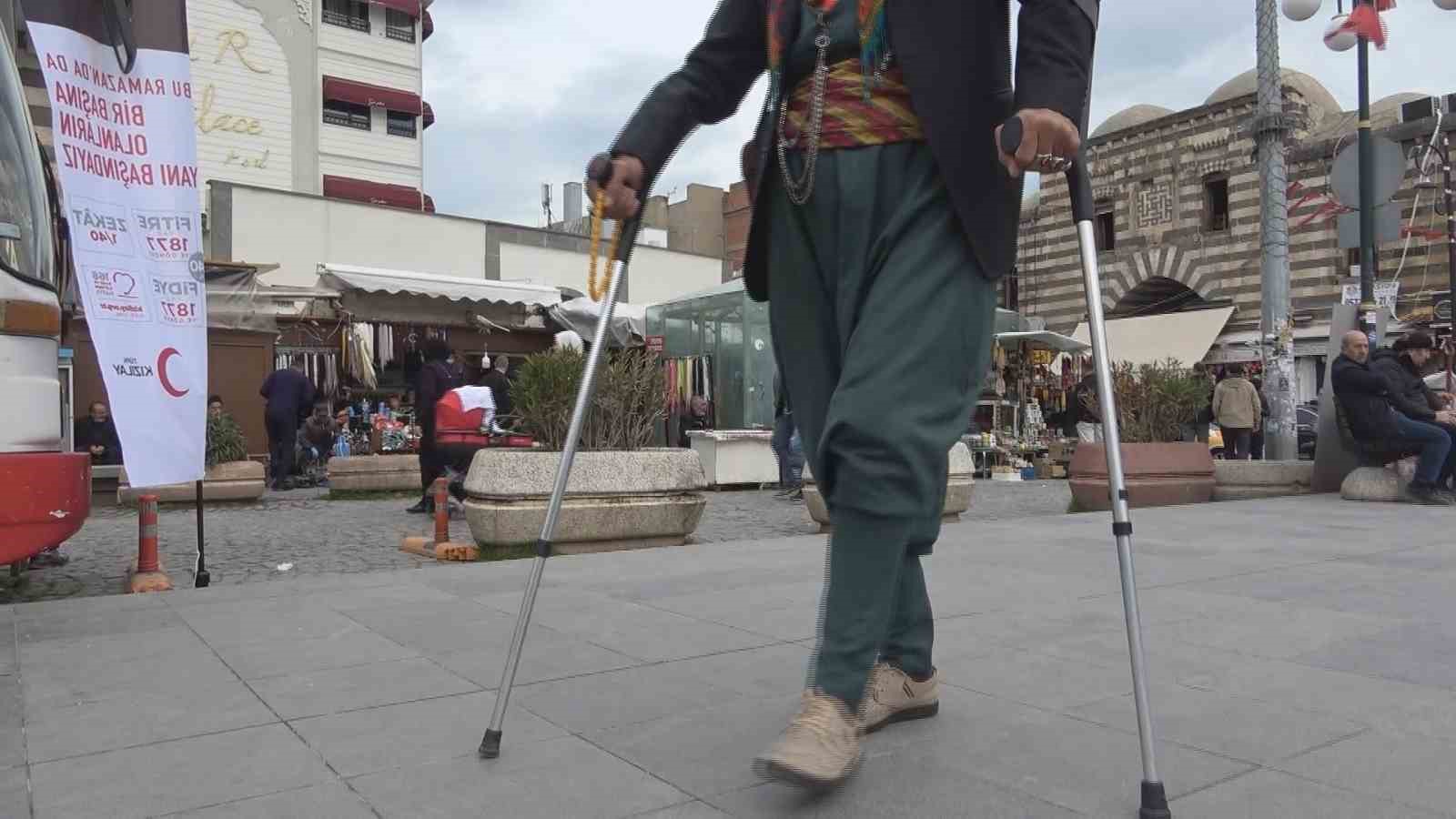 Diyarbakır’ın "Kemal Dayısı" düğünleri özlüyor
