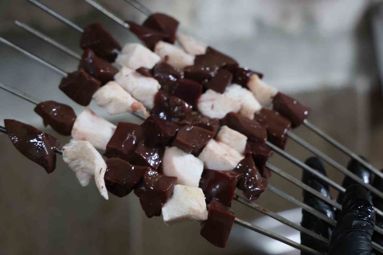 Diyarbakır’ın tescilli ciğer kebabı Ramazanda da iftar ve sahurda tüketiliyor
