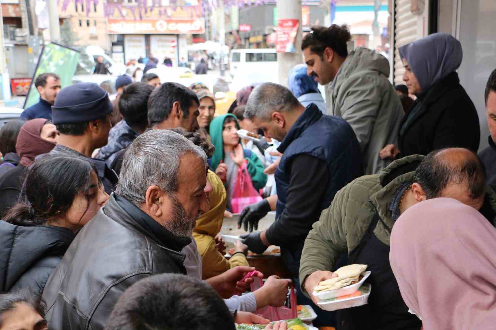 Diyarbakırlı muhtardan örnek davranış
