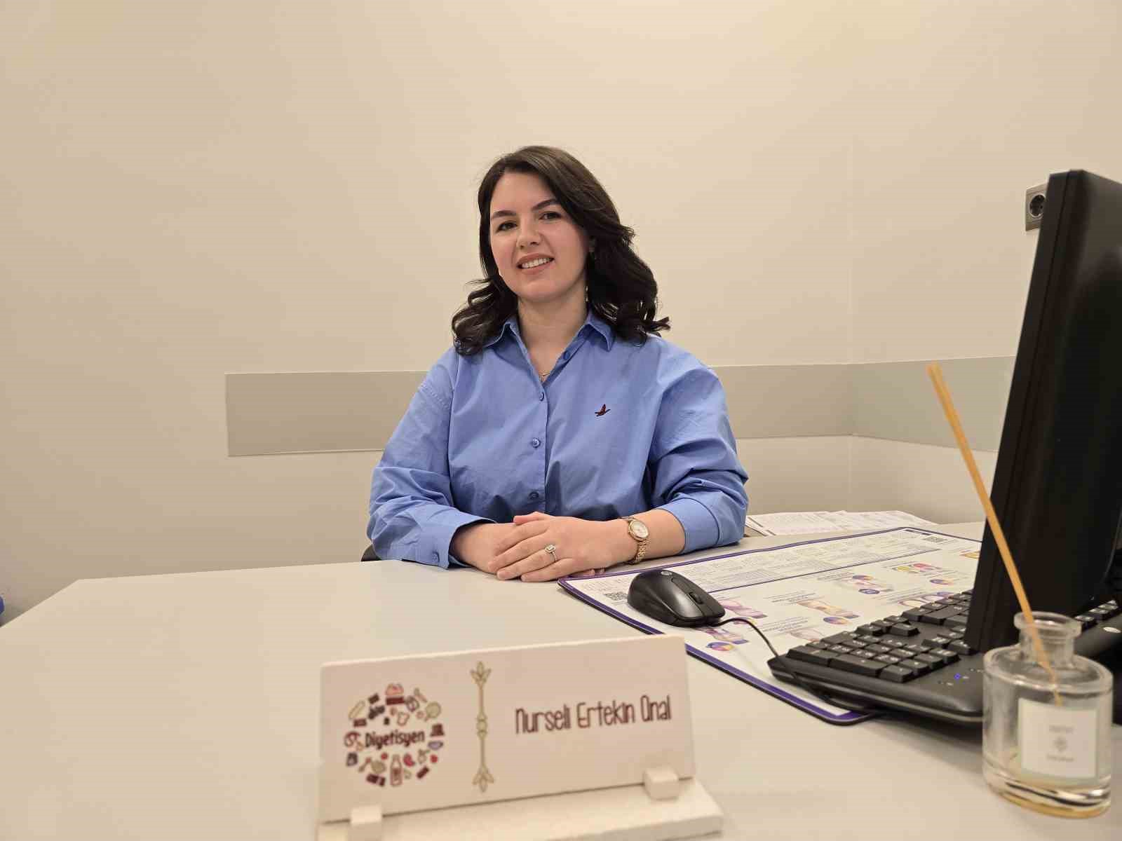 Diyetisyen Ünal: "Bayramda günlük ortalama 3 ana, 3 ara öğün olarak beslenme planlanabilir"
