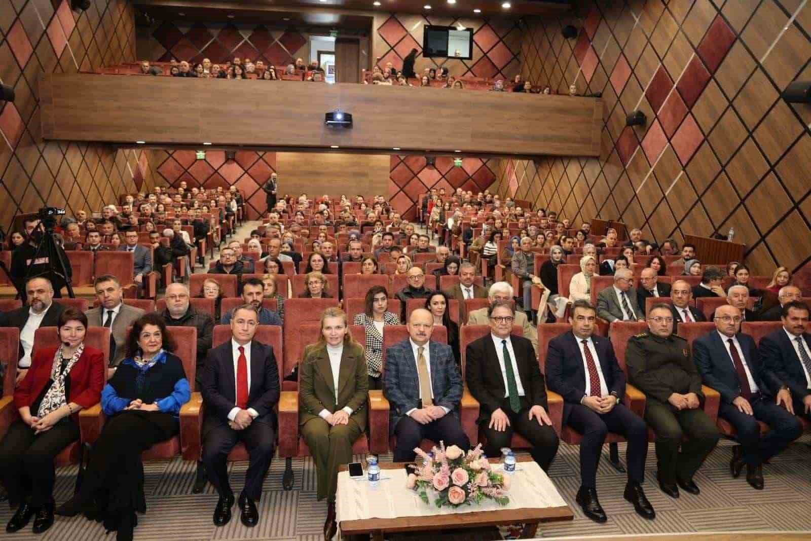 Doç. Dr. Mustafa Otrar: "Çocuklarımız hayatın her alanında gördükleriyle yetişirler"
