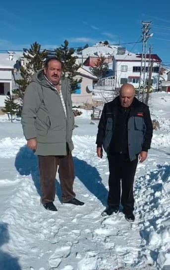 Doğanın kanunu gözler önüne serildi, vaşağın tavşan avı anbean kaydedildi
