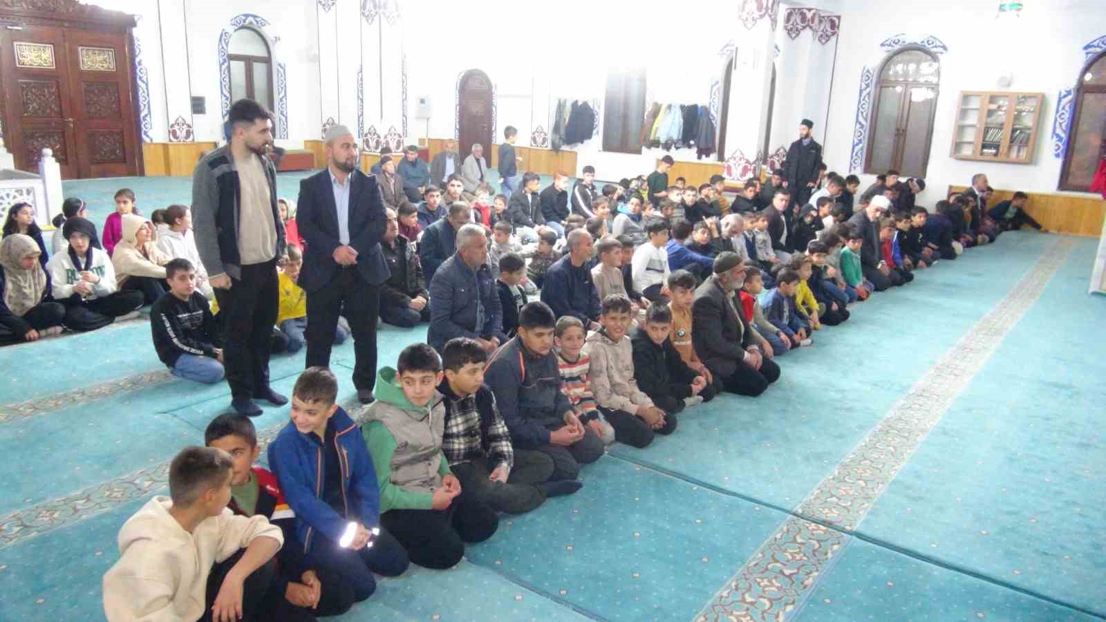 Doğanşehir’de çocuklar camide buluştu
