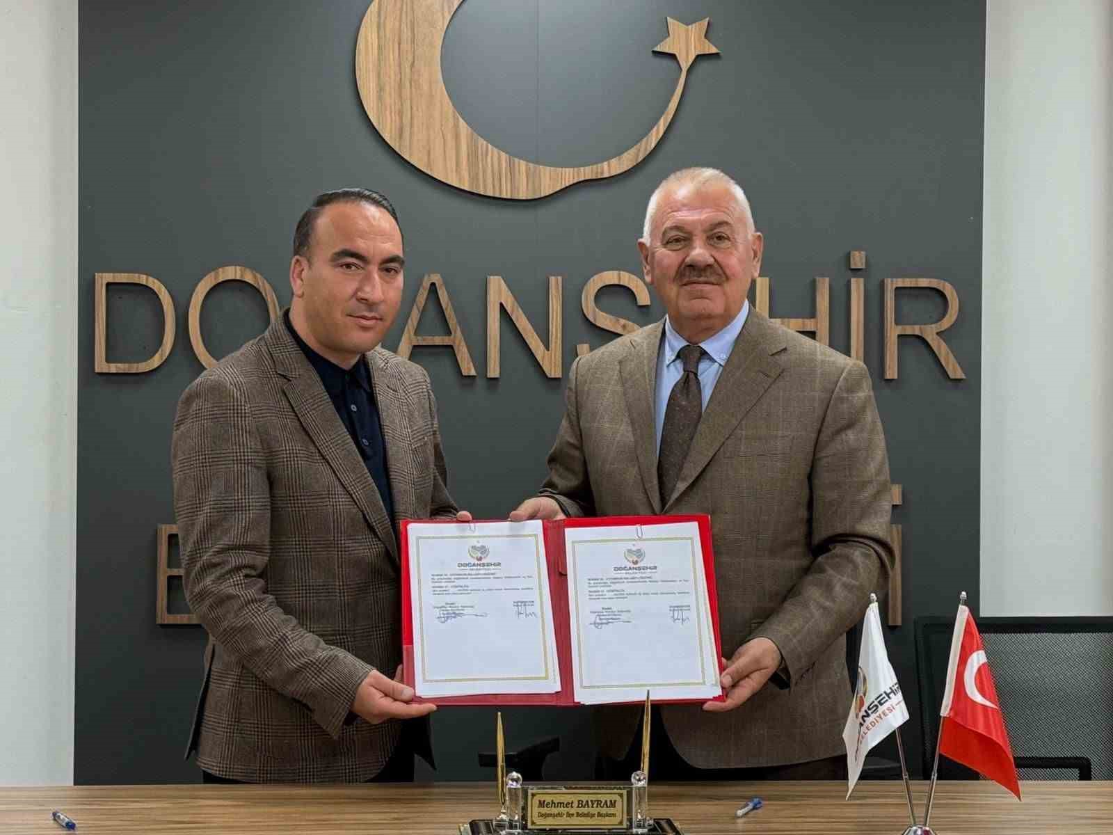 Doğanşehir’de taziye evi için imzalar atıldı
