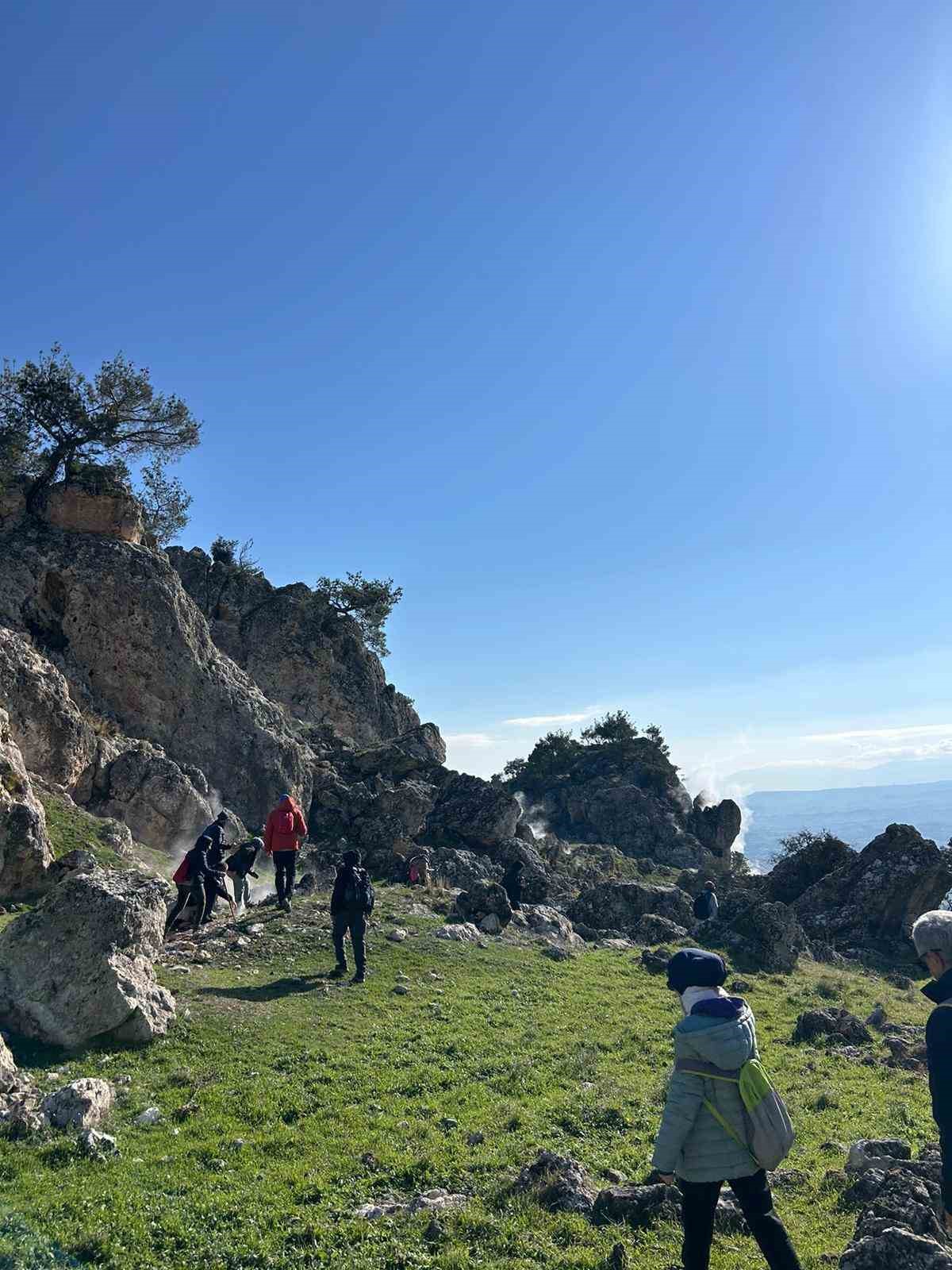 Doğaseverler, Buharkent’in güzellikleri keşfetti

