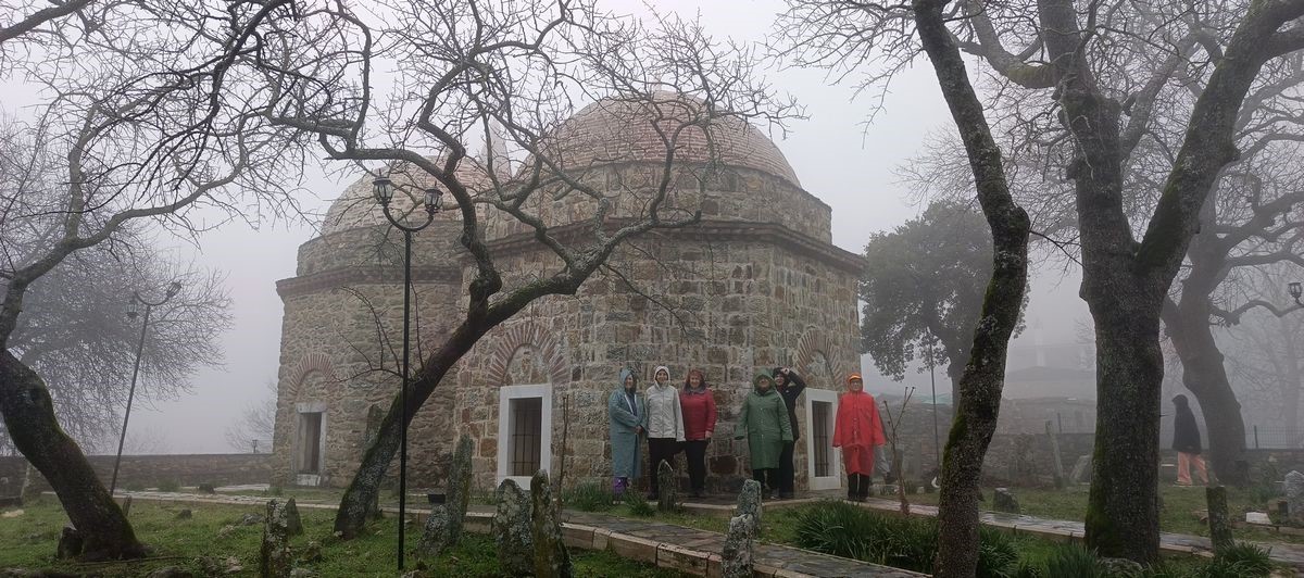 Doğaseverler, Milas’ın tarihi yerlerini gezdi
