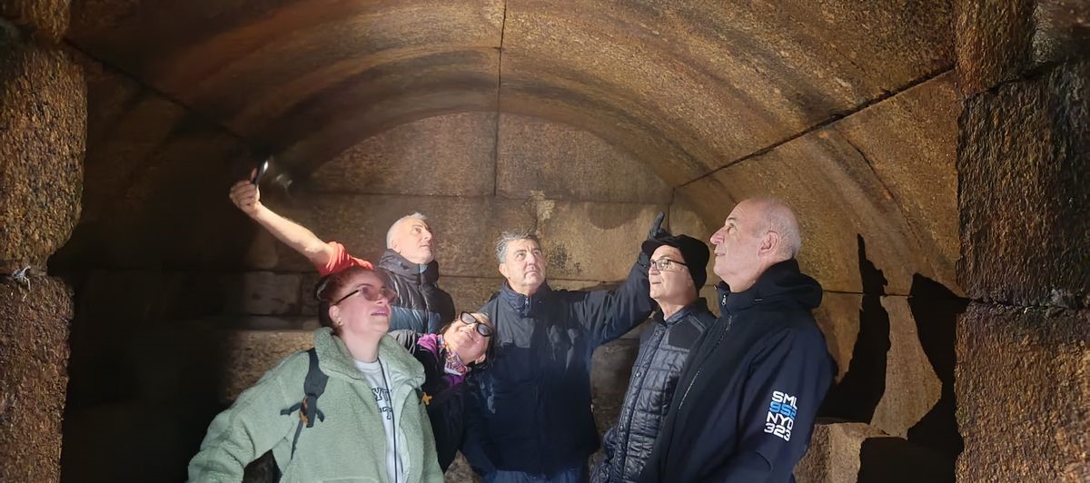 Doğaseverler, Milas’ın tarihi yerlerini gezdi
