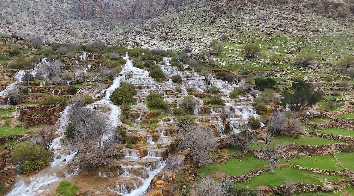 Doğaseverlerden Başdeğirmen Şelalesi’ne yoğun ilgi
