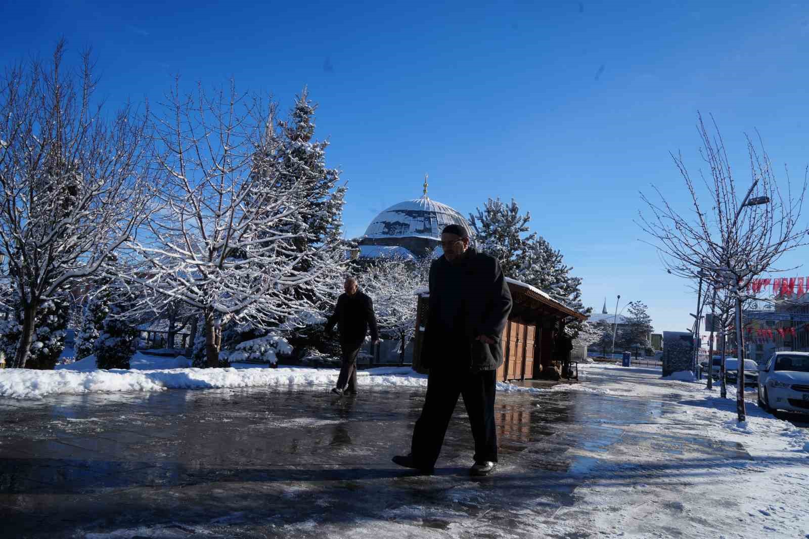 Doğu’da kar yağışı devam edecek
Doğu’da kar yağışı devam edecek