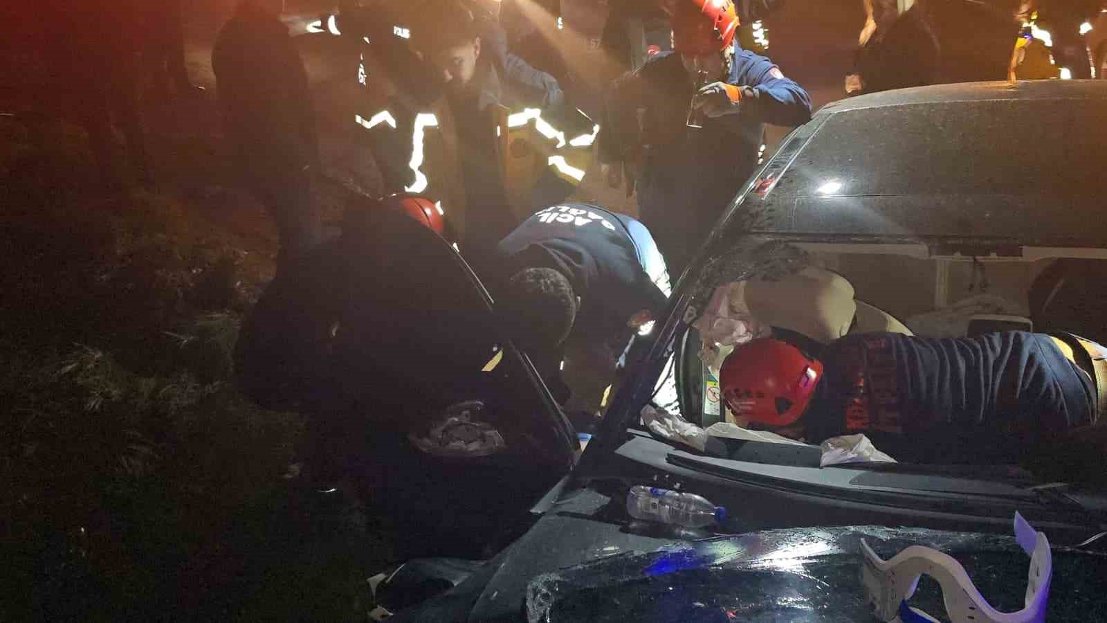 Doğum günü dönüşü kaza: 3 yaralı
Doğum günü dönüşü kaza: 3 yaralı