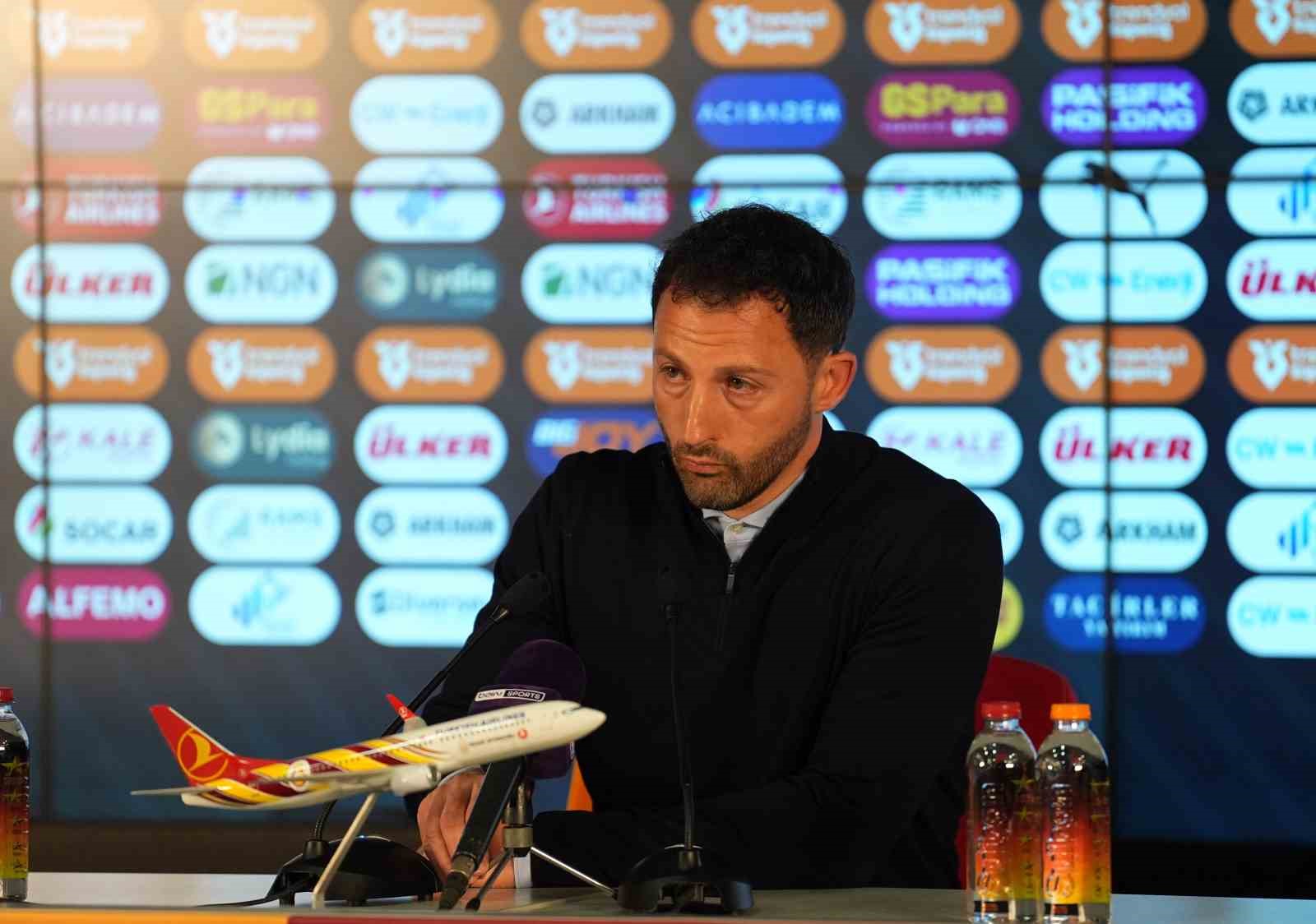 Domenico Tedesco: "Bu akşam gol atamamamız çılgınca geliyor"
