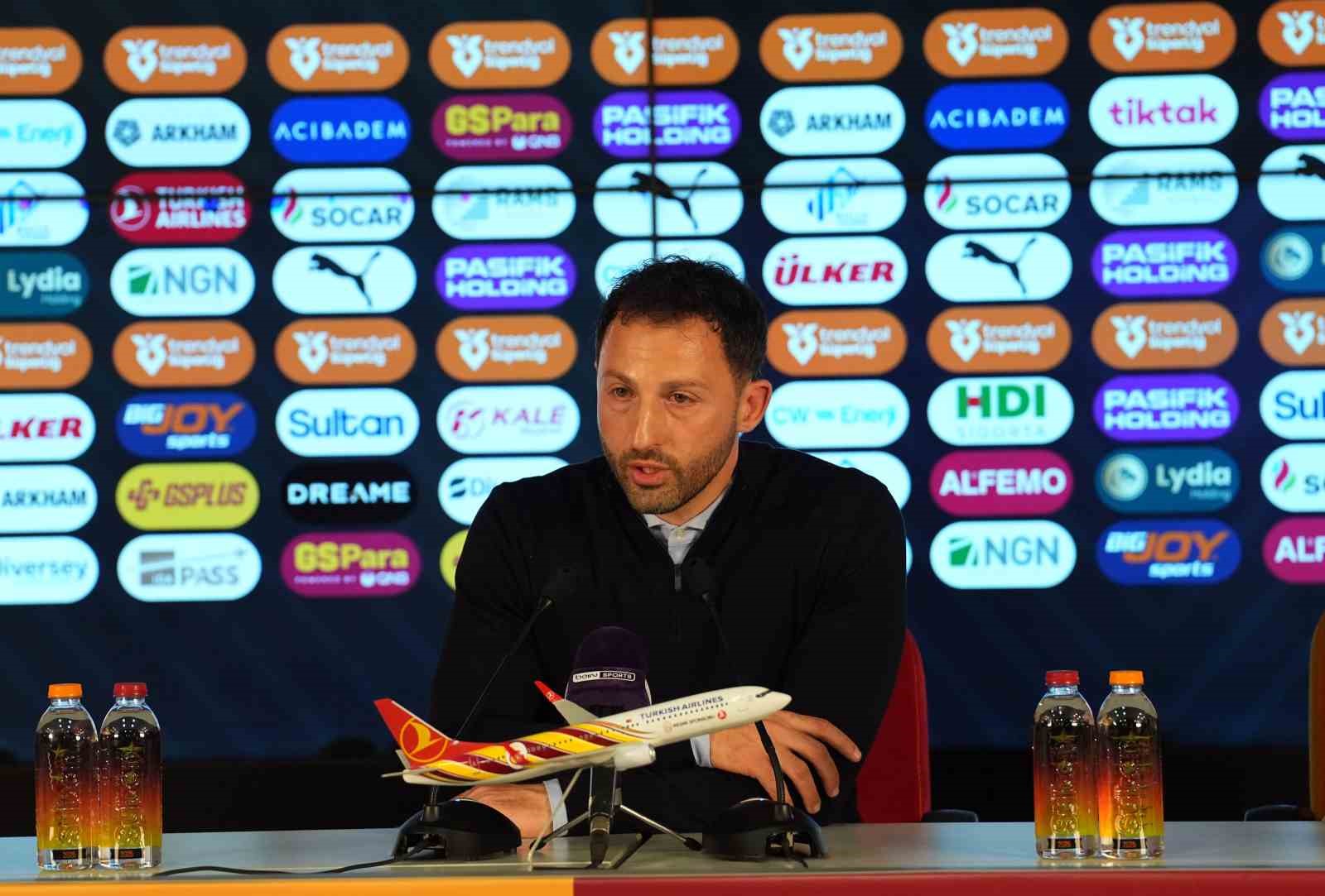 Domenico Tedesco: "Bu akşam gol atamamamız çılgınca geliyor"
