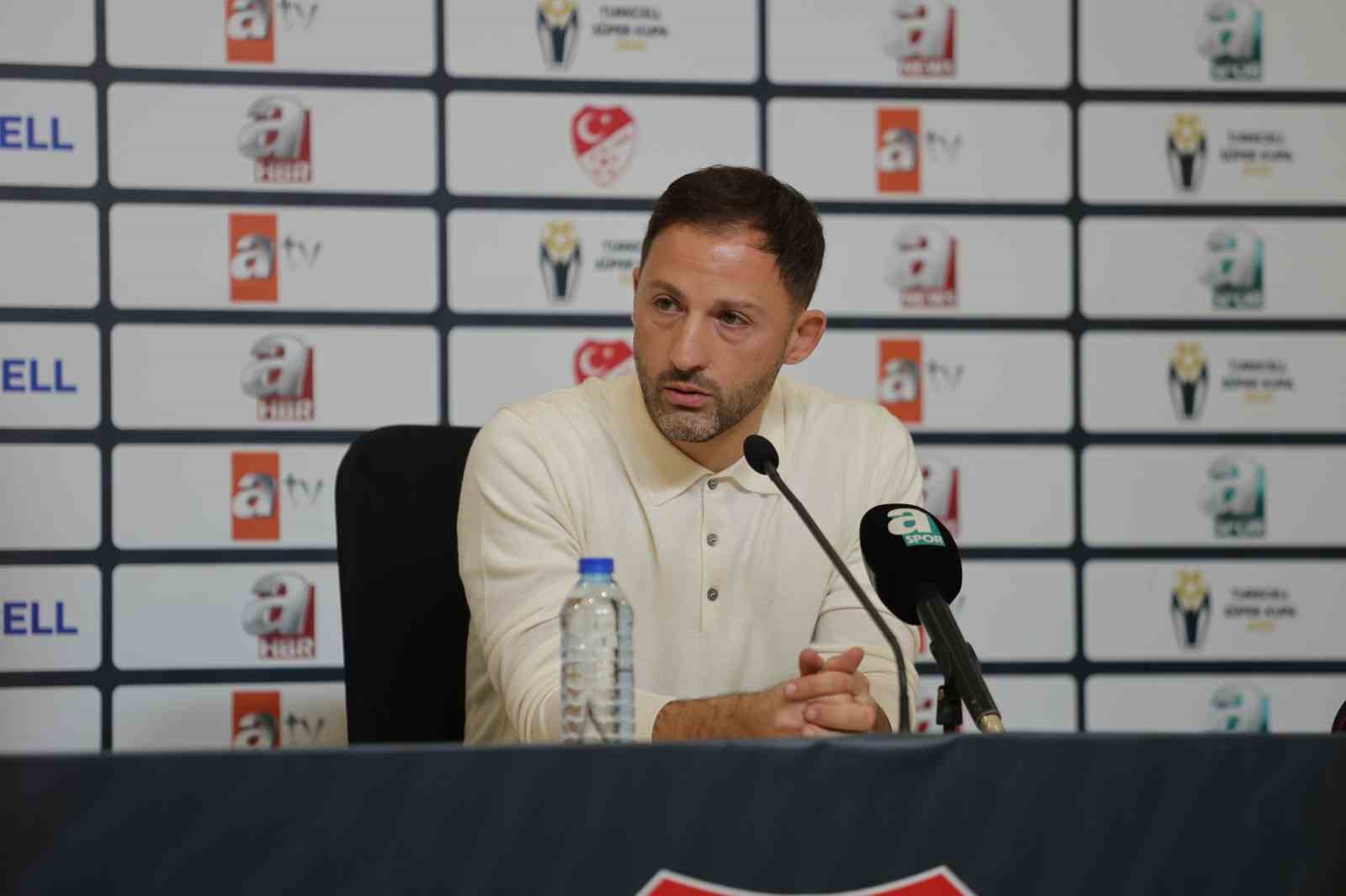 Domenico Tedesco: "Galatasaray maçı bizim için güzel bir test olacak"
