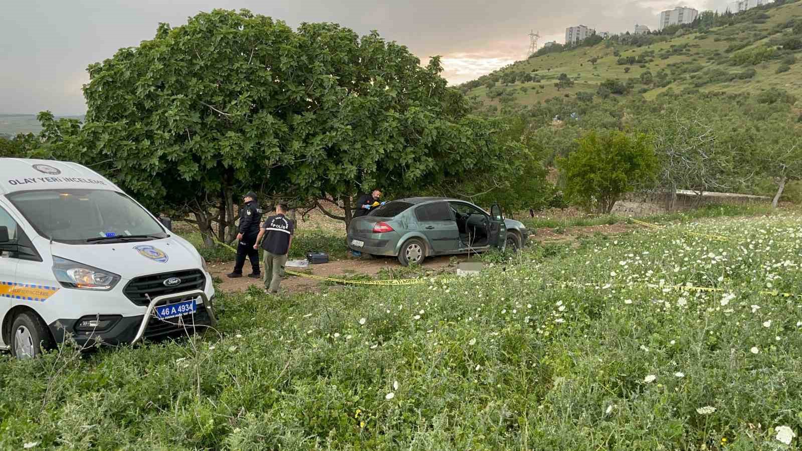 Dondurma bahanesiyle buluştular, pompalı tüfekle öldürdüler
