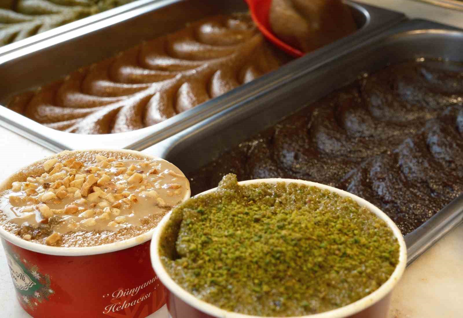 Dondurmalı irmik helvası iftarda hafif tatlı isteyenlerin tercihi olacak
Dondurmalı irmik helvası iftarda hafif tatlı isteyenlerin tercihi olacak