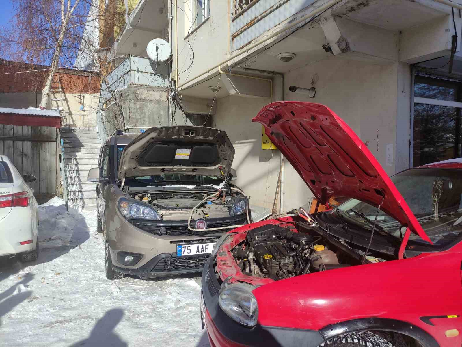 Dondurucu soğuklar araçları çalıştırmadı
