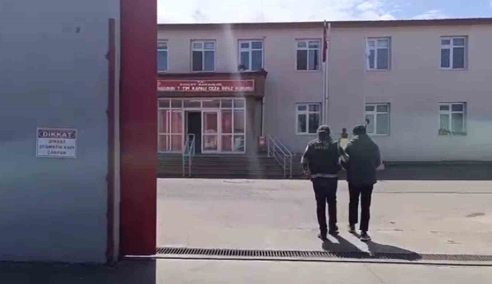 Dörtyol ve Erzin’de hapis cezaları bulunan 2 kişi yakalandı
