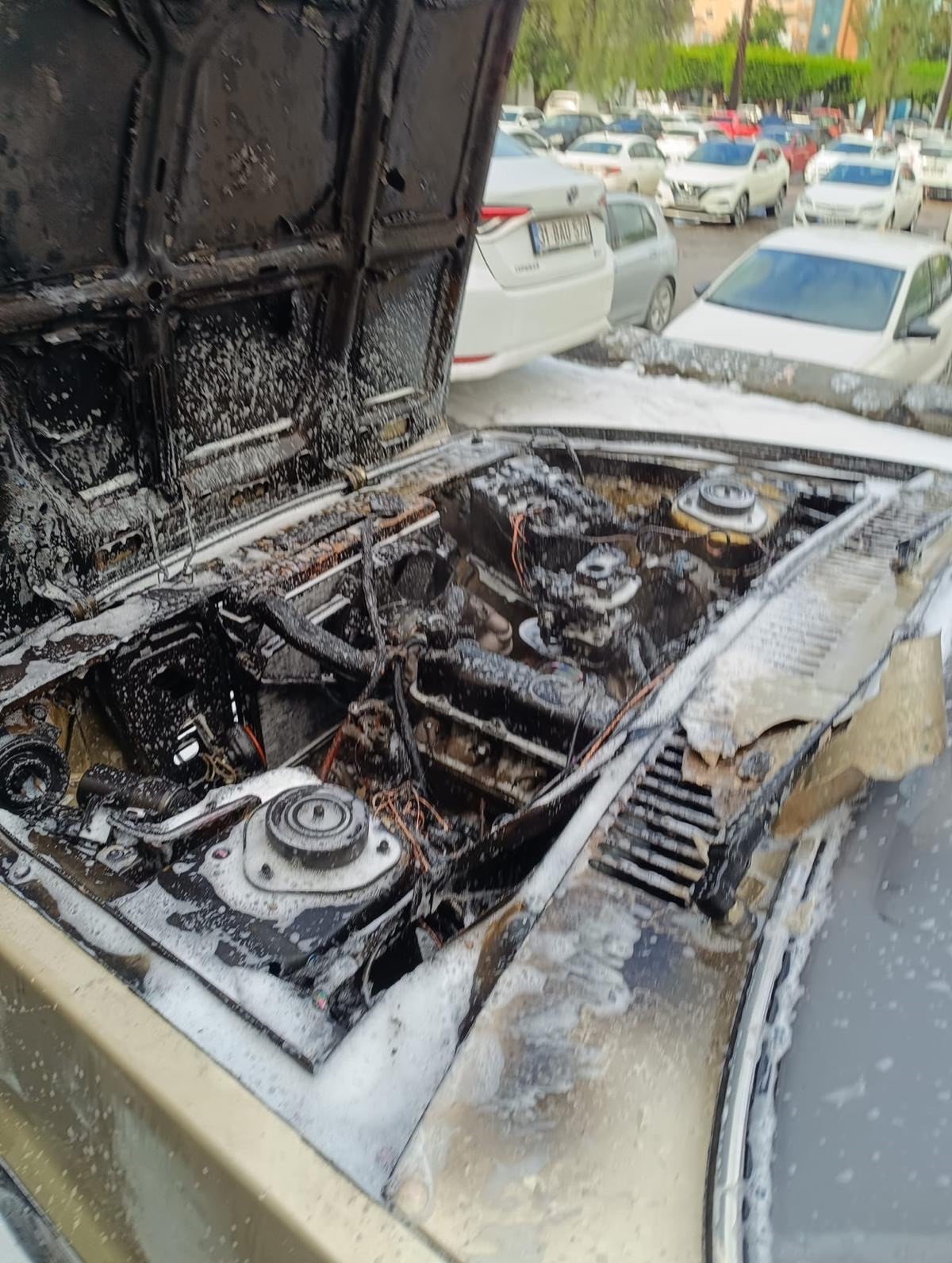 Dörtyol’da TOFAŞ alevlere teslim oldu
