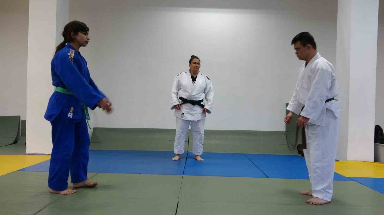 Down sendromlu judocu Mustafa Erbil, Dünya Şampiyonası yolunda
Down sendromlu judocu Mustafa Erbil, Dünya Şampiyonası yolunda