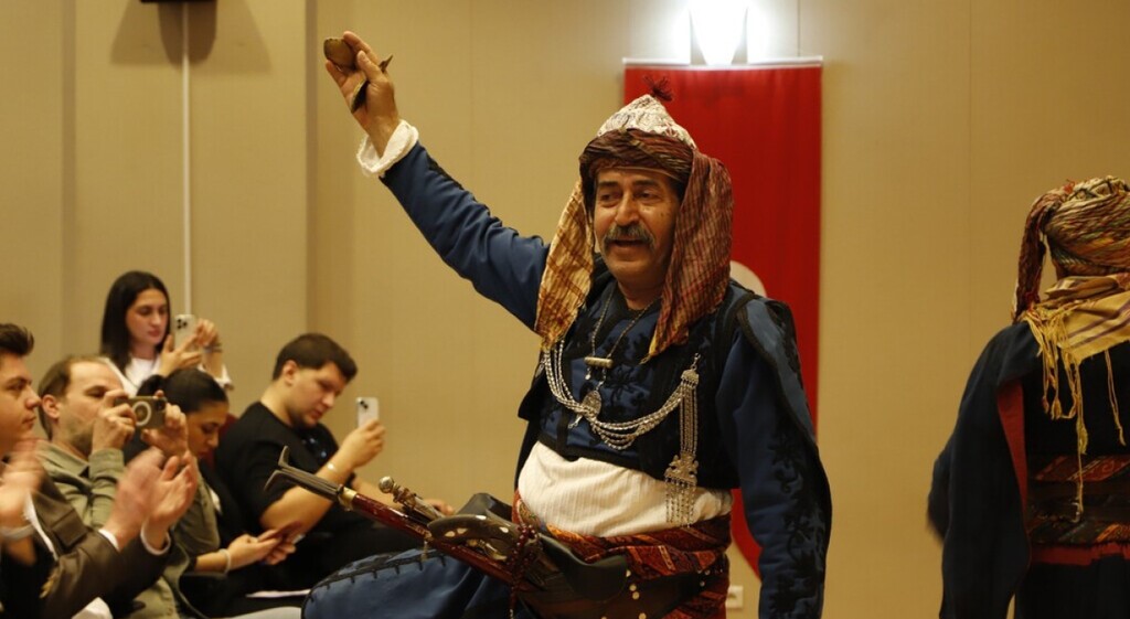 DPÜ’de Kütahya türküleri ve halk oyunları rüzgârı
