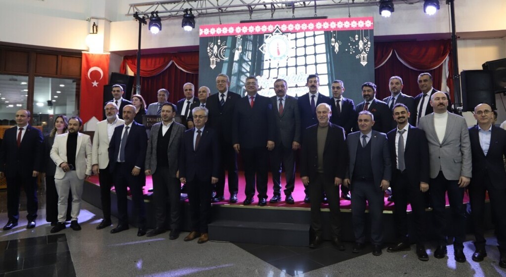 DPÜ’de "Teknokent Heyetiyle İftar Buluşması" gerçekleştirildi
DPÜ’de "Teknokent Heyetiyle İftar Buluşması" gerçekleştirildi