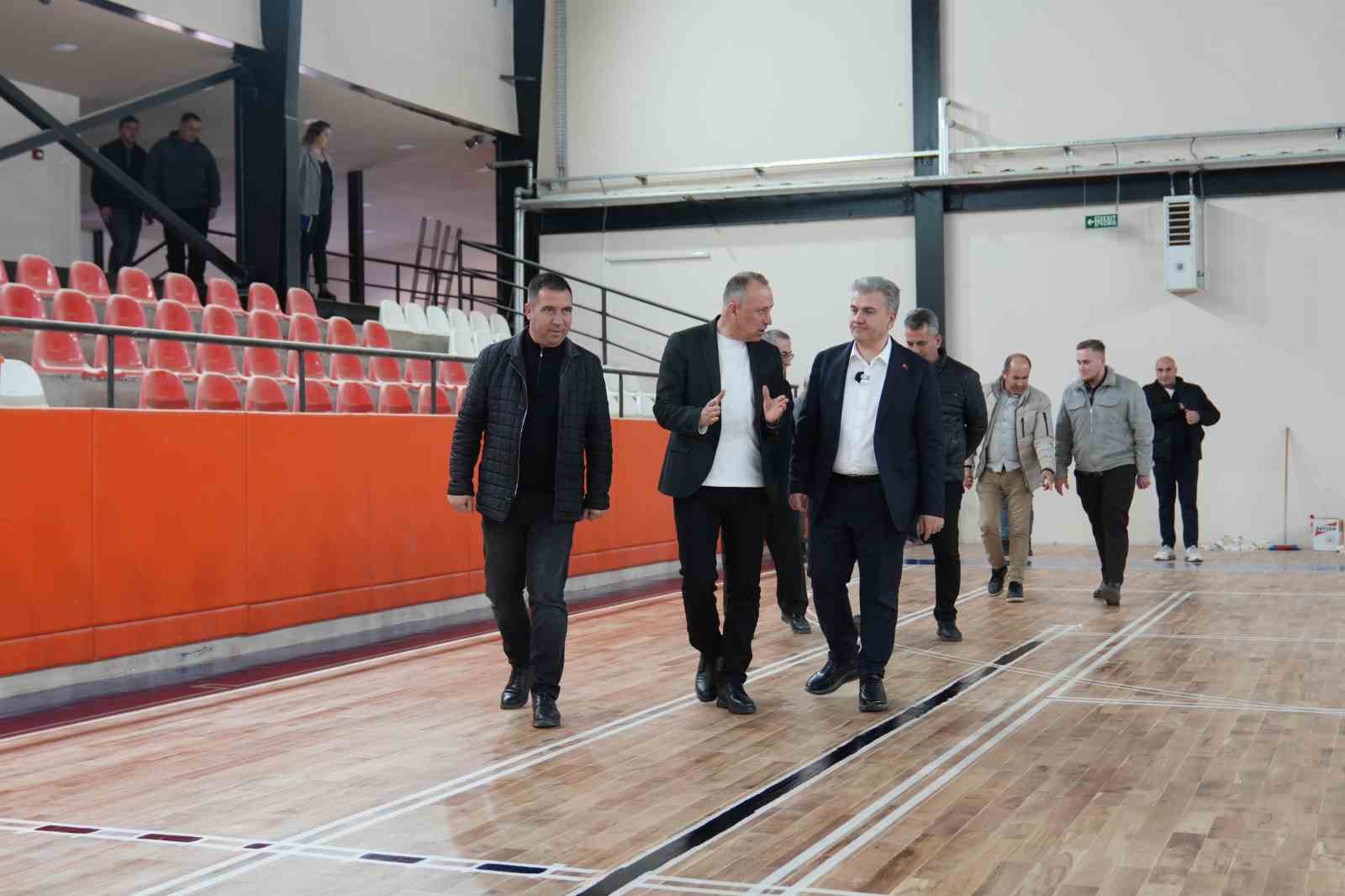 Dr. Mustafa Canbey Körfez’de yatırımları yerinde inceledi
