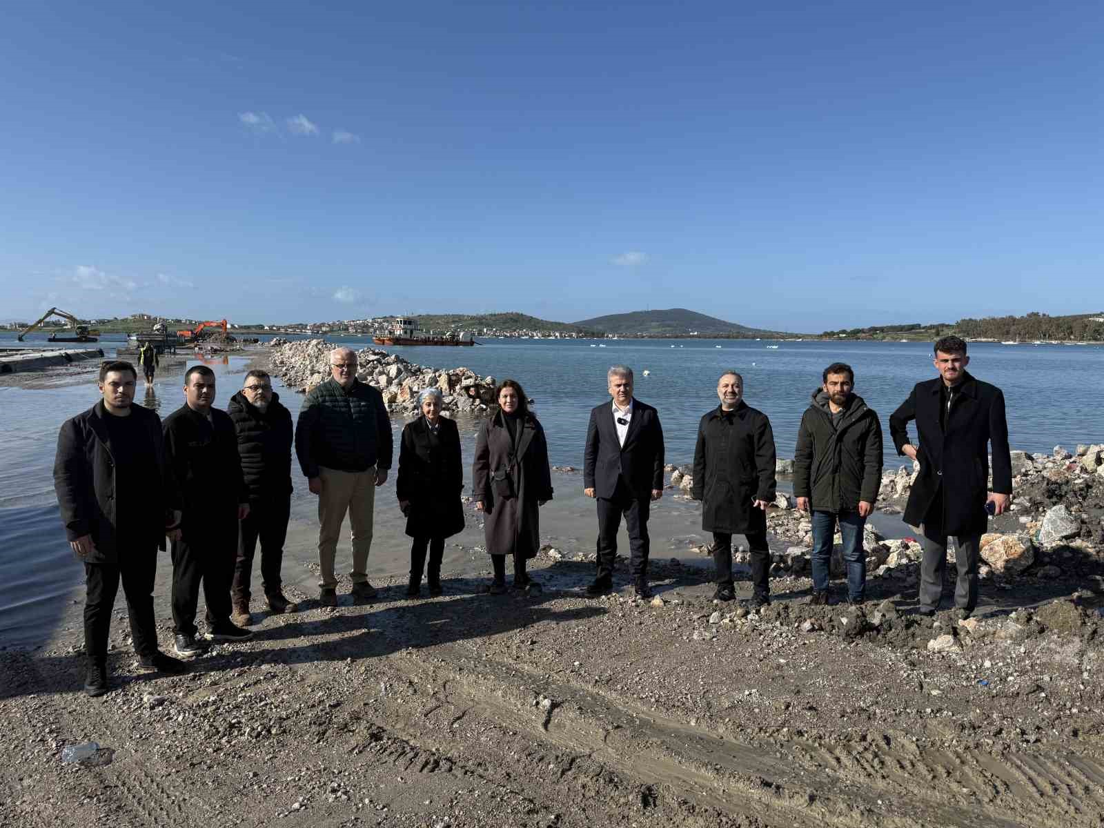 Dr. Mustafa Canbey Körfez’de yatırımları yerinde inceledi
